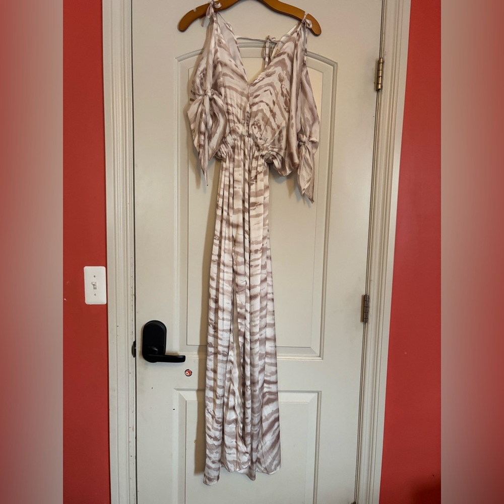 SURF GYPSY Elegant Cream Tie-Dye Maxi Dress/Swim Coverup. NWT. size Small